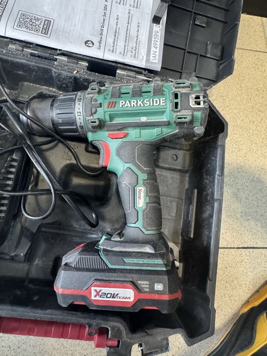 Комплект винтоверт и ъглошлайф Parkside