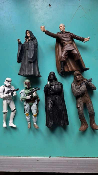 Masini ,  jucari vechi , cutii ceasuri