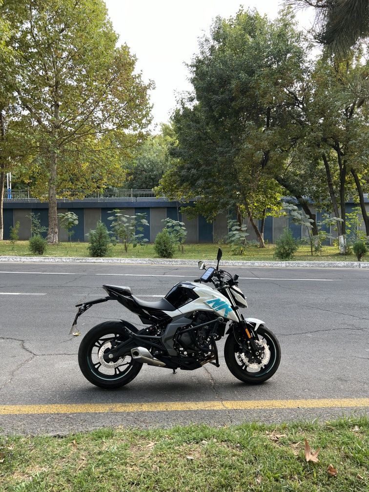 Продаю мотоцикл CF400