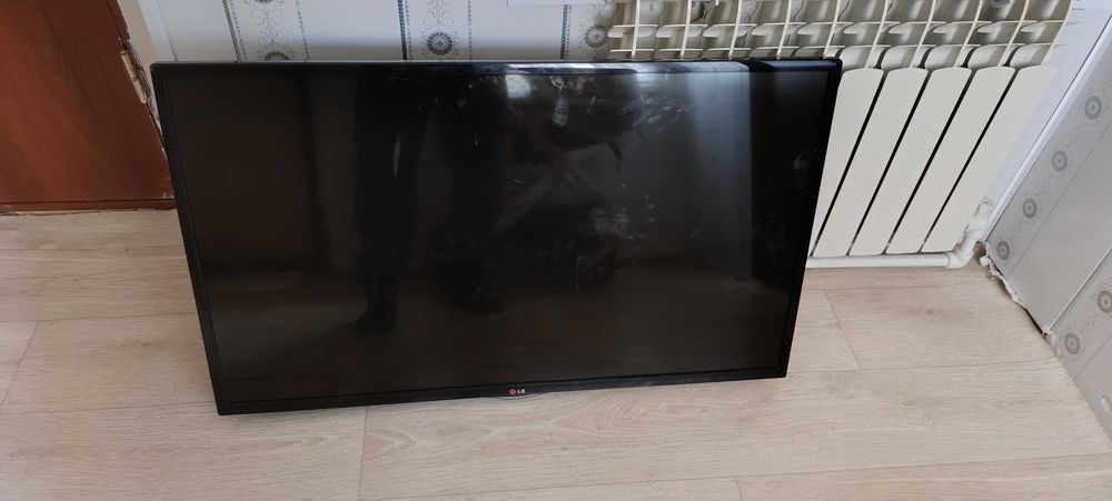 Продам телевизор LG