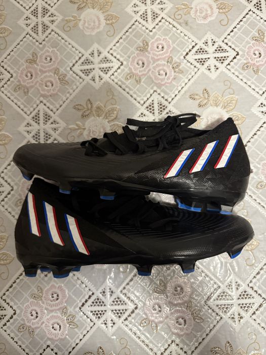 Бутонки adidas predator