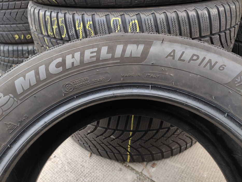 2бр Зимни Гуми 215 55 16 - Michelin -
