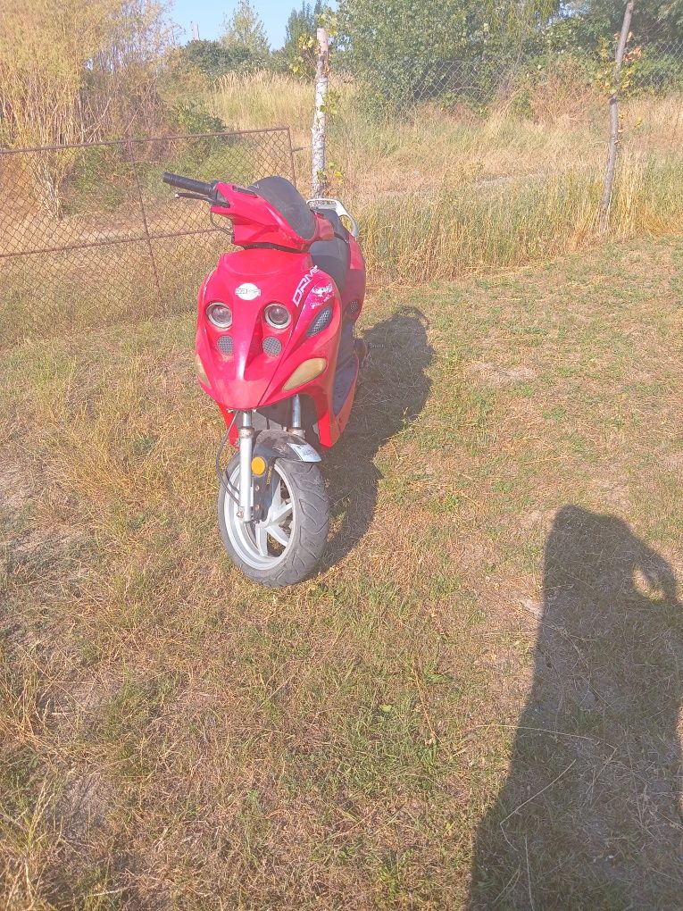 Scuter de vânzare