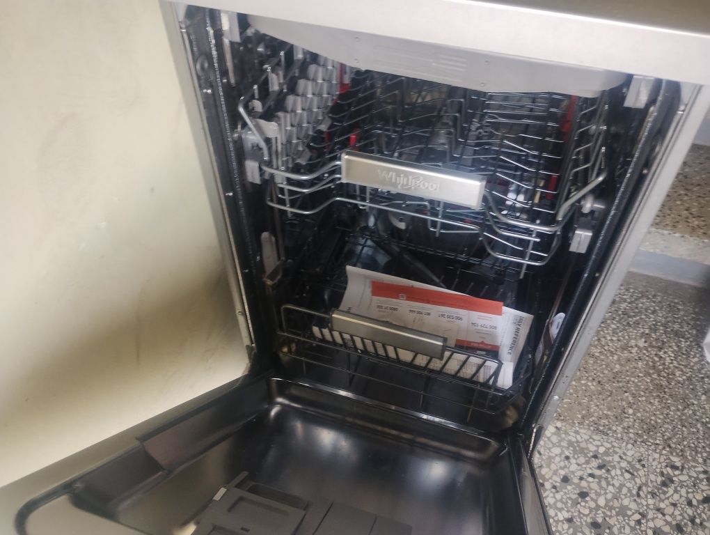 Съдомиялна машина Whirlpool WSFO3O23PFX