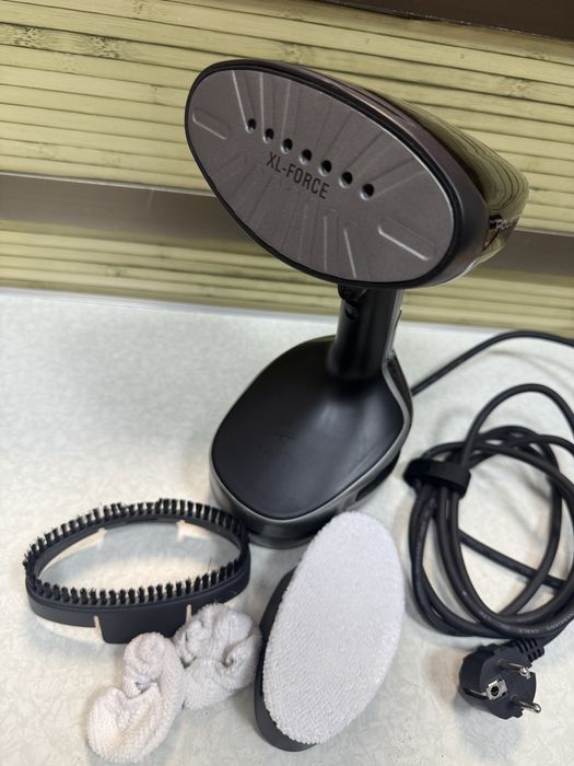 Уред за вертикално гладене с пара Rowenta DR8250