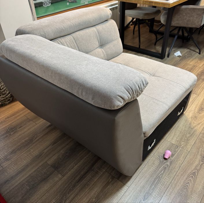 Част от мека мебел