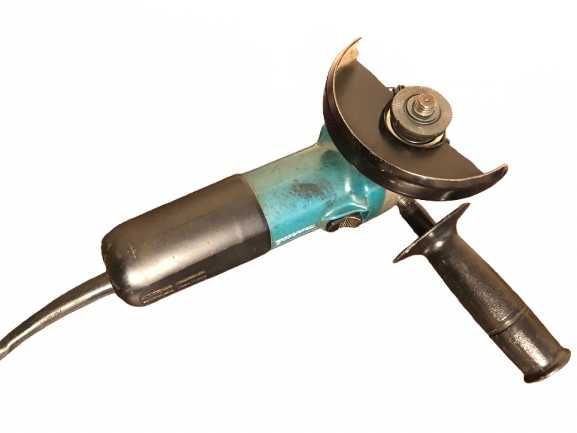 Цена - 60€. Ъглошлайф Makita - 9555HN JAPAN + Алуминиев куфар Makita