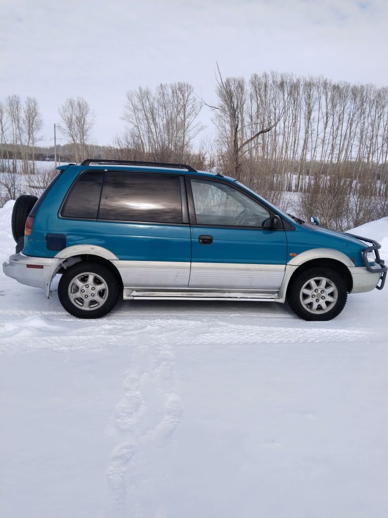 Продам авто Митсубиси рвр 1994 года выпуска