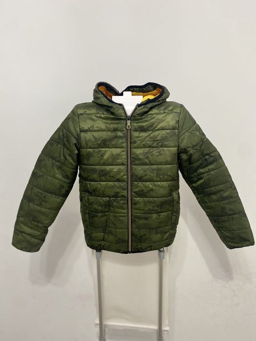 Продам детские куртки