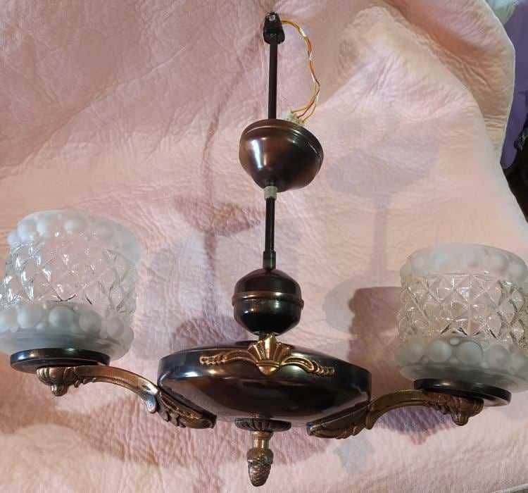 Масивен, битов, старинен полилей, меден цвят