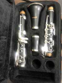 Clarinet CGiant cu cutie
