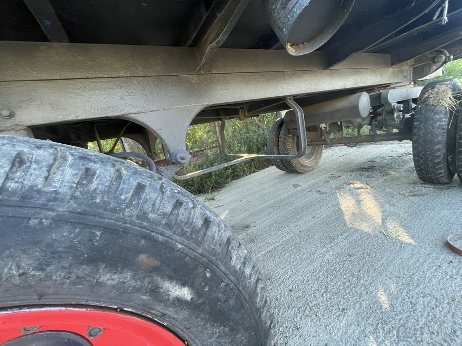 Remorca basculabila pe lateral cu doi cilindri fara acte