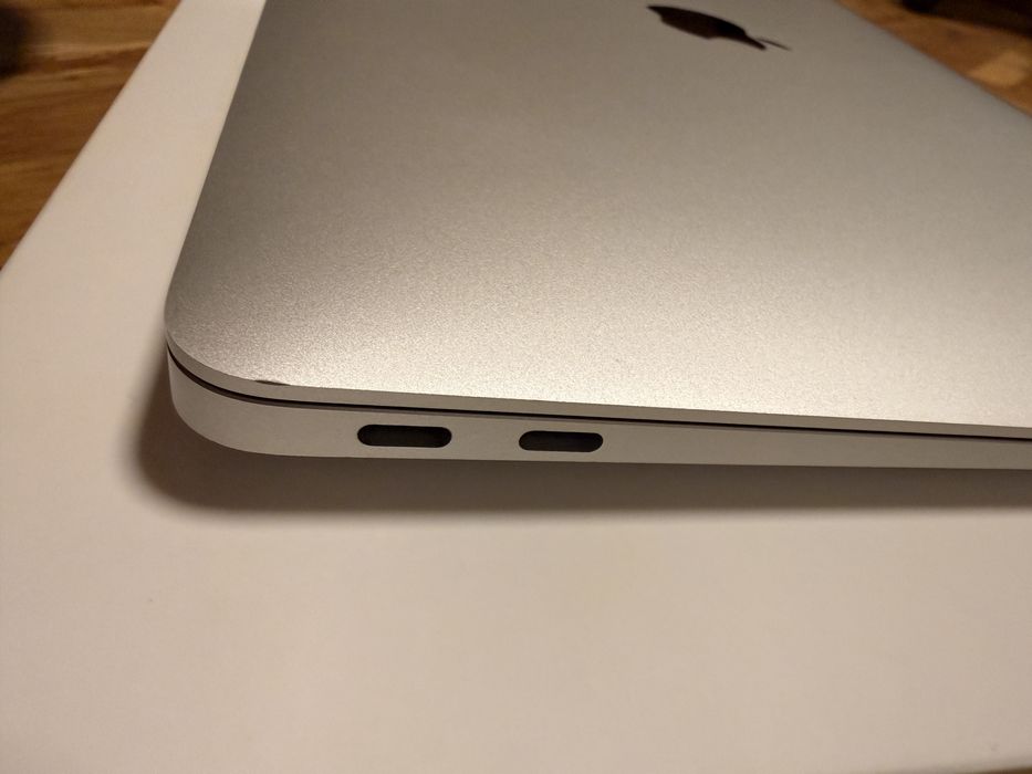 MacBook Air 13” M1, 256 GB SSD