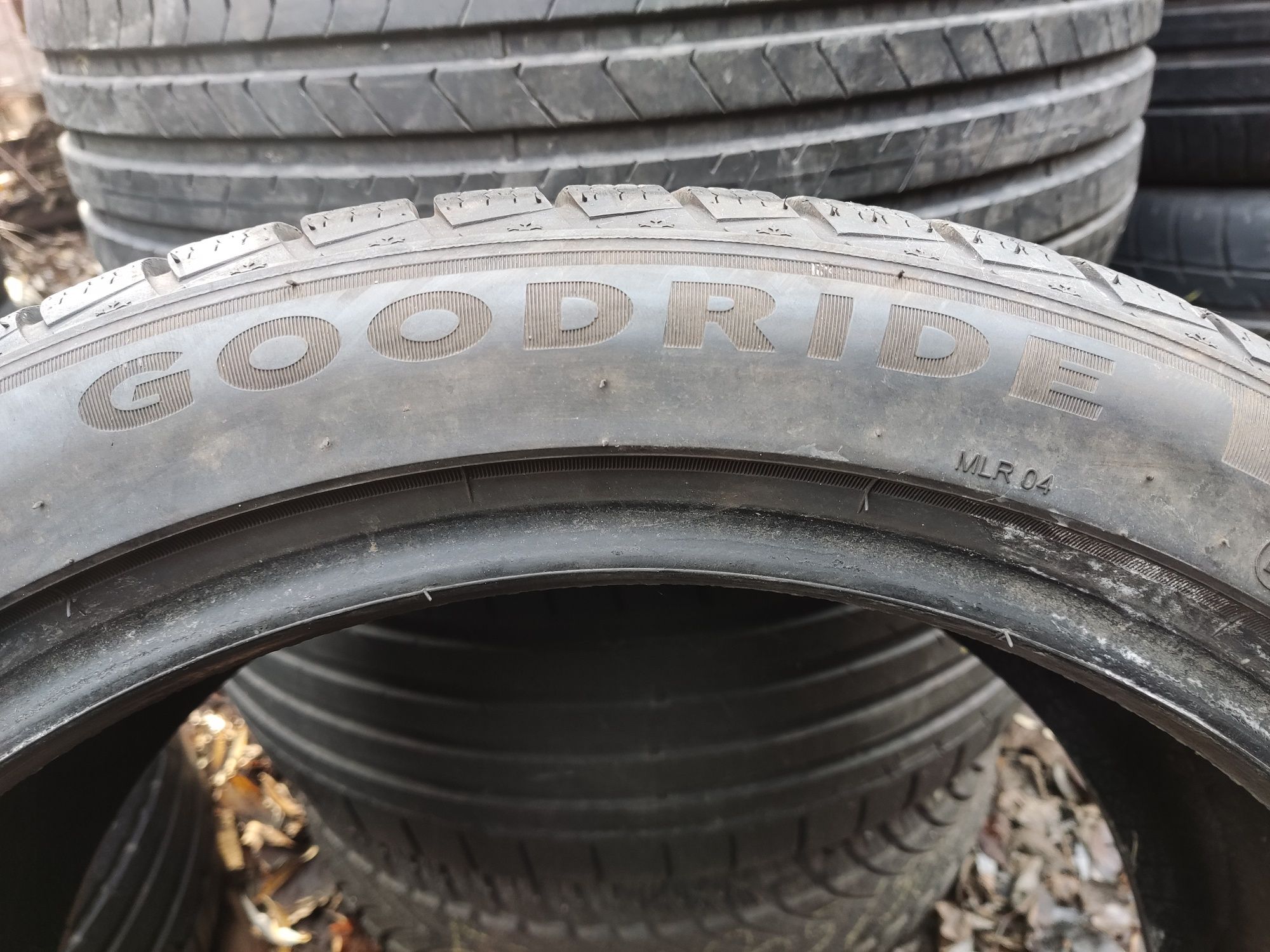 1бр зимна гума 245/40/18 Goodrich Super Snow Z507, XL подсилена
dot292