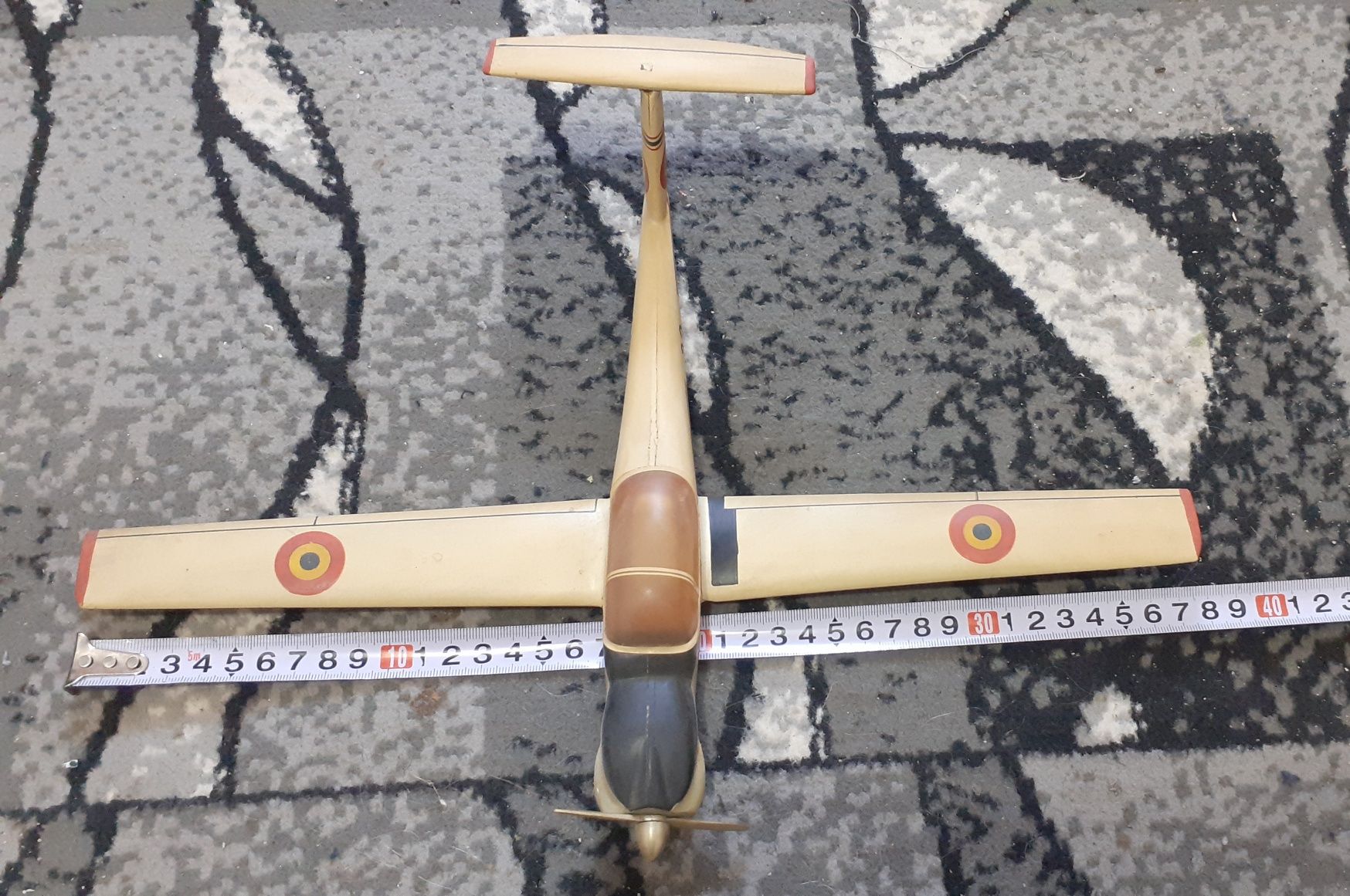 Avion de colecție nu trimit în țară predare personal prefer în centru