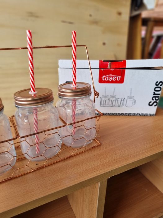 Чаши тип буркан със сламка и поставка