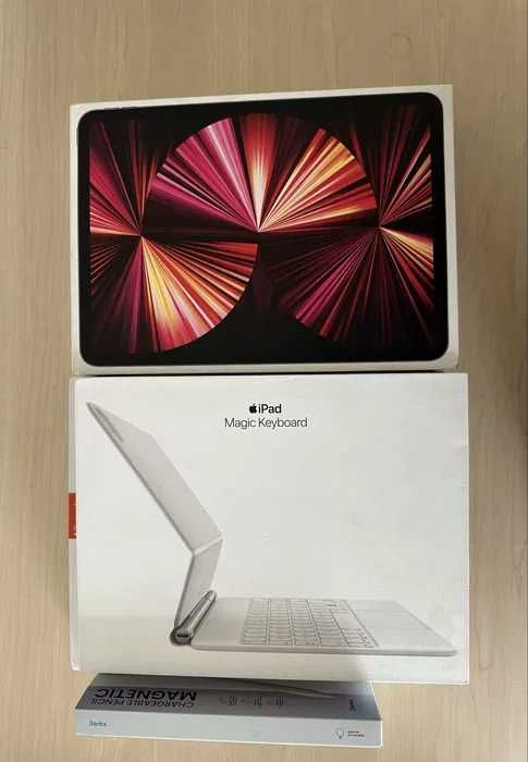 iPad Pro 11 512gb(M1) + (Magic Keyboard, стилус, 2 чехла)