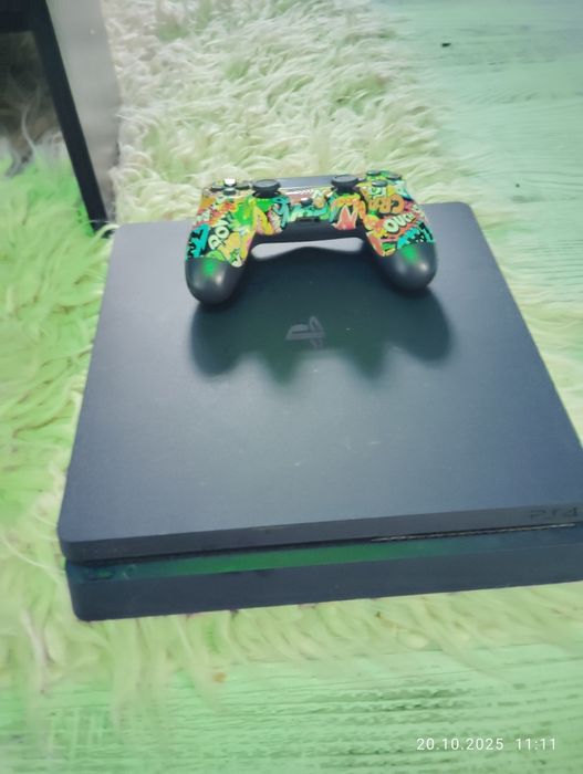 PlayStation® 4 slim