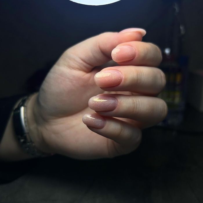 Ищу клиетов на маникюр с покрытием