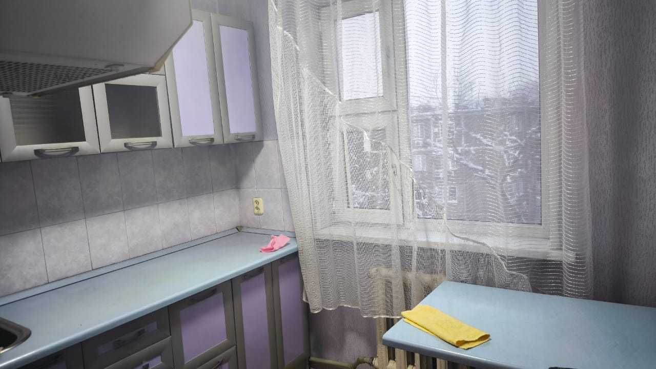 Продаю 3 ком квартиру по пр. Металлургов(4мкр)