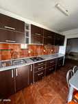 Apartament cu 3 camere, loc de parcare, zona Hotel Diana