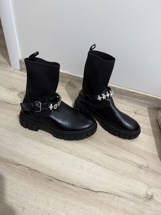 Боти 40 номер черни