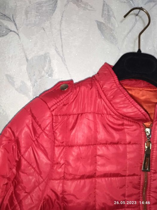 Красная куртка, размер " L ".