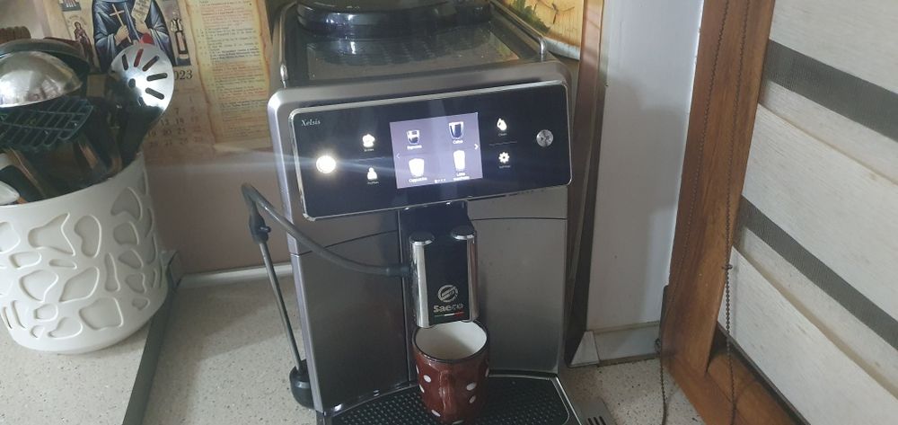 Espressor automat CAFEA Saeco Xelsis SM7683/00, Ecran tactil