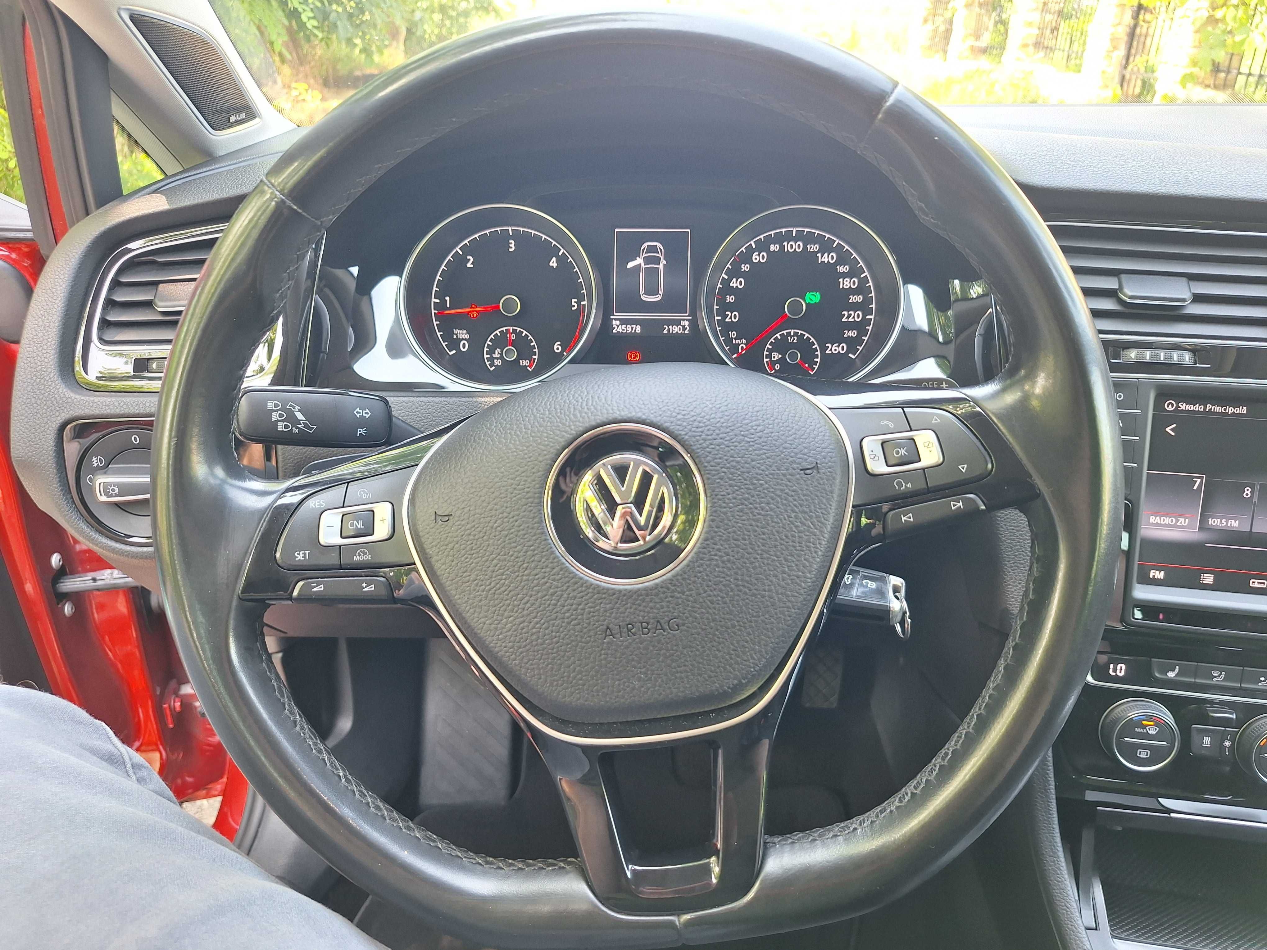 Volkswagen Golf 2.0 TDI DPF BMT DSG Highline