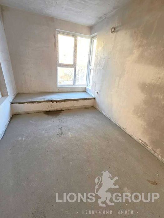 Двустаен апартамент, Варна, Център 90 990€