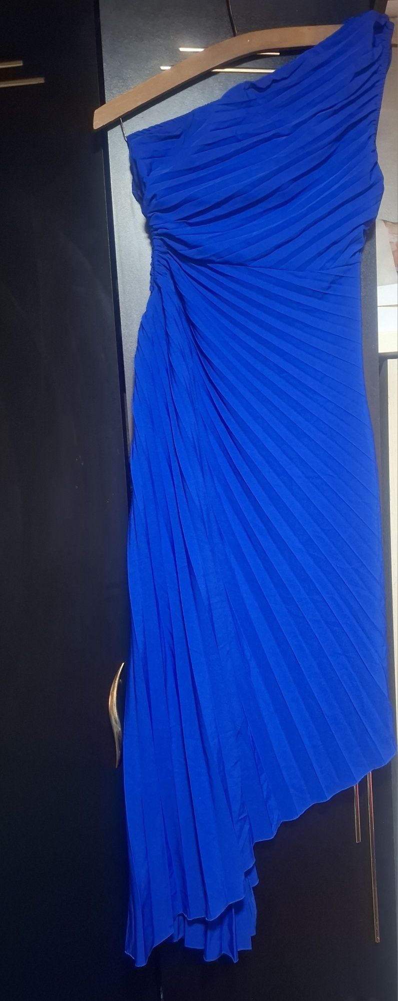 Rochie eleganta medie