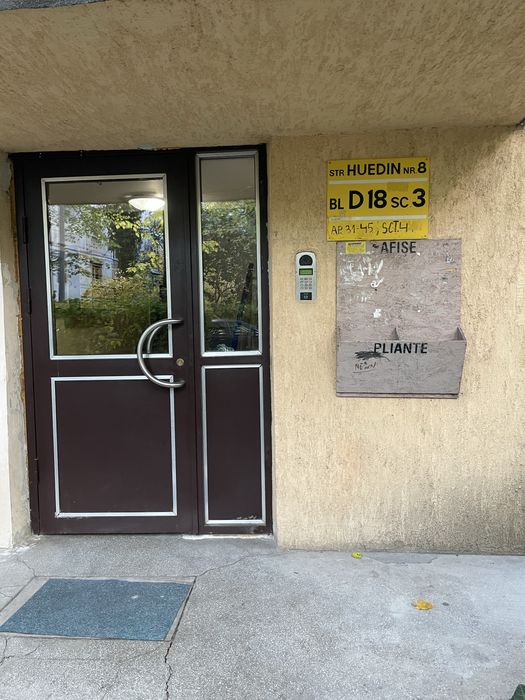 De inchiriat apartament 2 camere decomandat, str. Huedin,sector 4 !!!