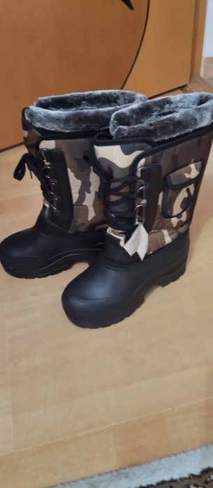 Продам зимние новые для рыбалки сапоги