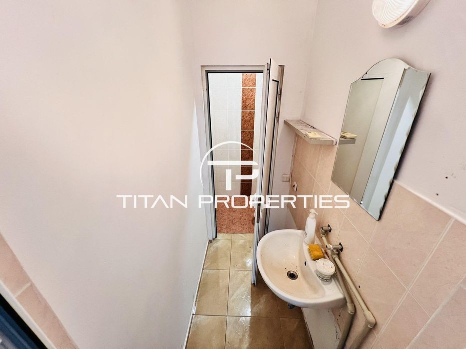 Дава се под наем Магазин в Бургас, Възраждане - 28 кв.м за 229.5 € - Снимка #2