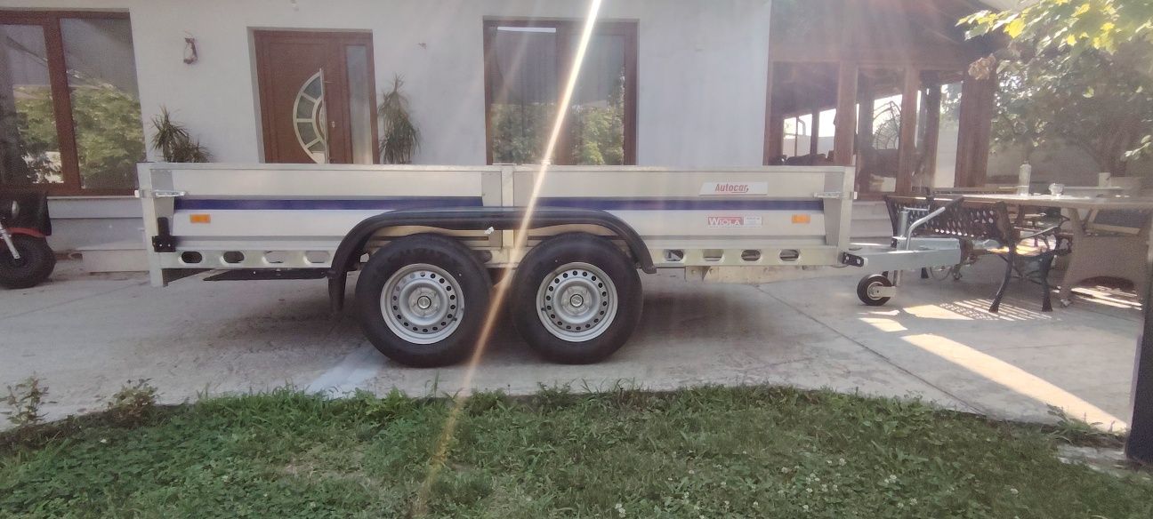 Remorcă cu sistem de frânare și ax dublu Willo