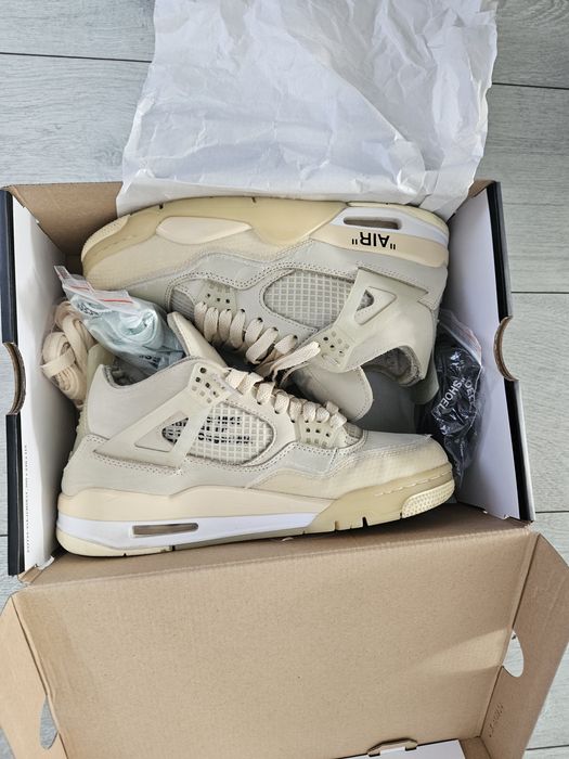 Vând jordan 4 off white mărimea 40,5 purtați de 2 ori conditi foarte b