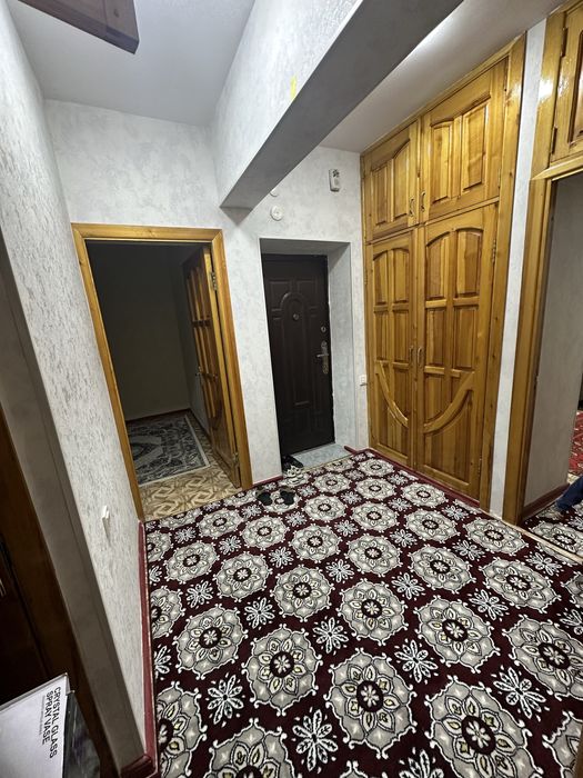 3 xona 4 xona qilingan Tinchlik metro yonida arendaga beriladi