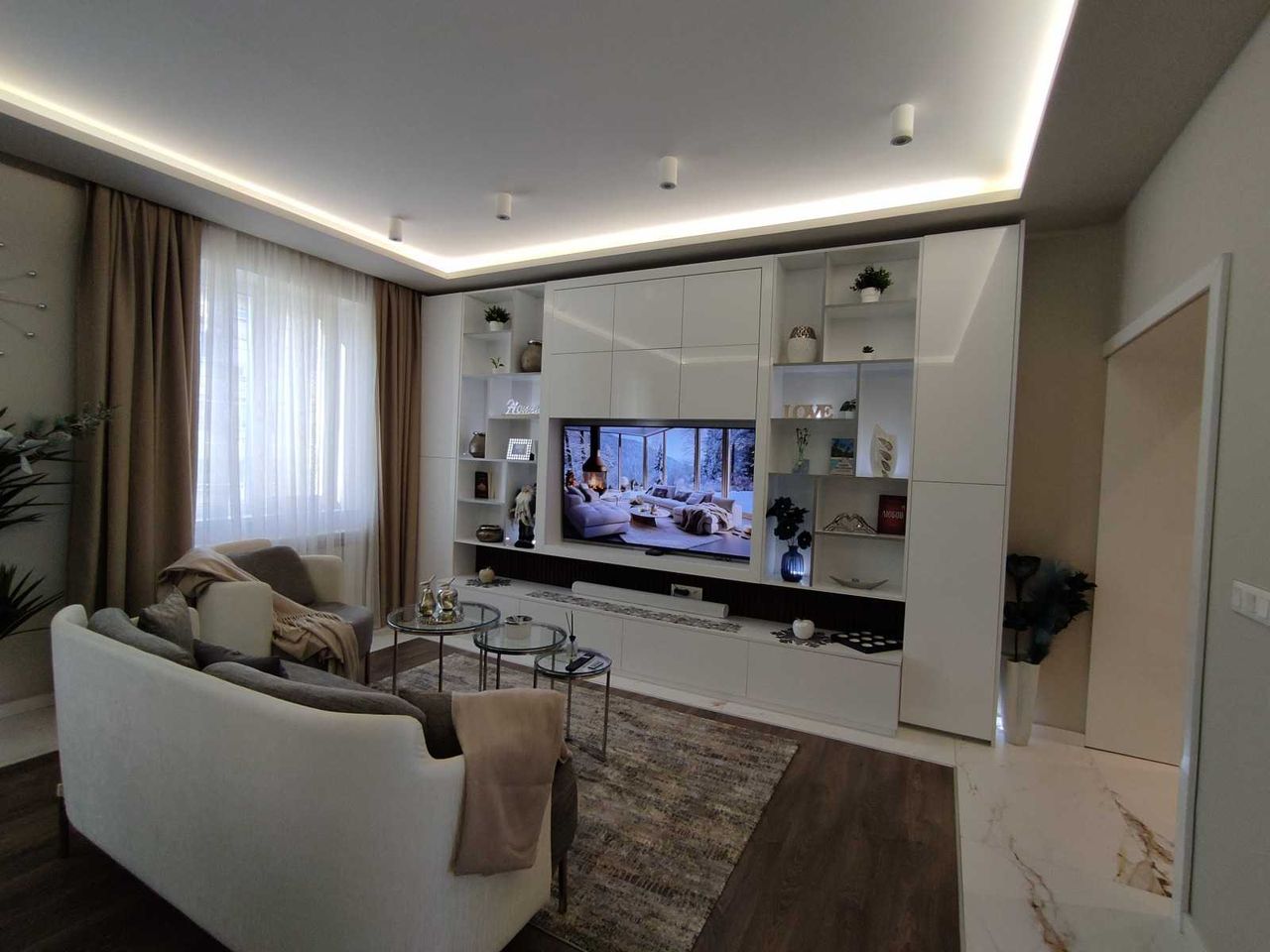 Продава се Тристаен апартамент в София, Сердика - 92 кв.м за 1522 €/кв.м - Снимка #3