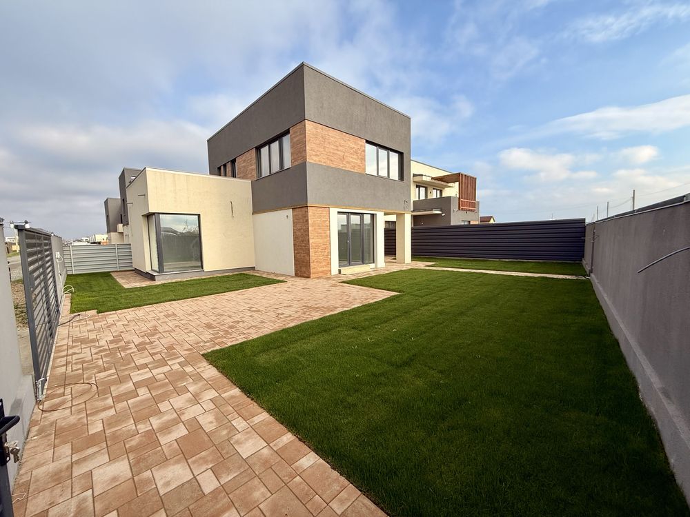 Casa zona Selgros , Ford , Damila