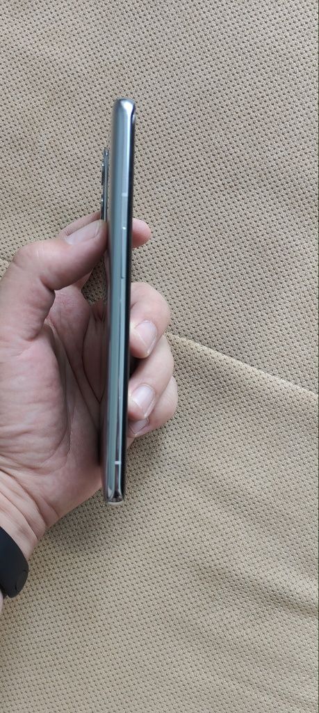 Vând OnePlus 9 Pro 128GB 8+8 Ram