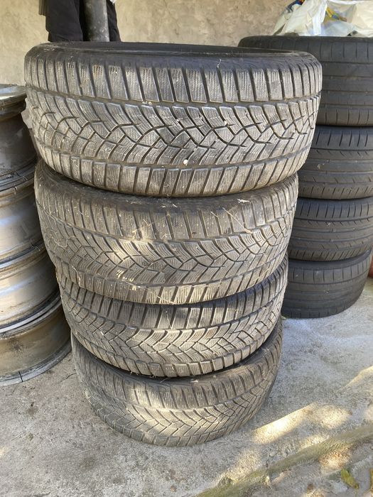 Anvelope iarna 235/45/18