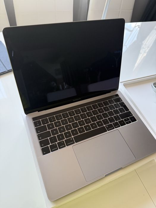 MacBook Pro 13”