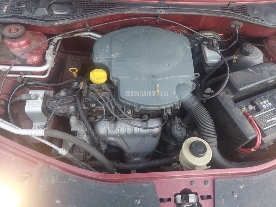 Dacia logan 1.6 cu clima an 2005