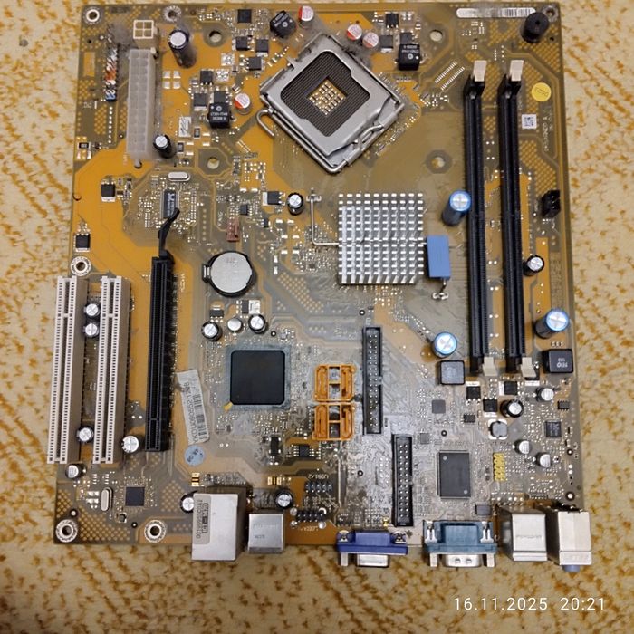 Материнская плата для DDR- 2, рабочая вместе с процессором и кулером