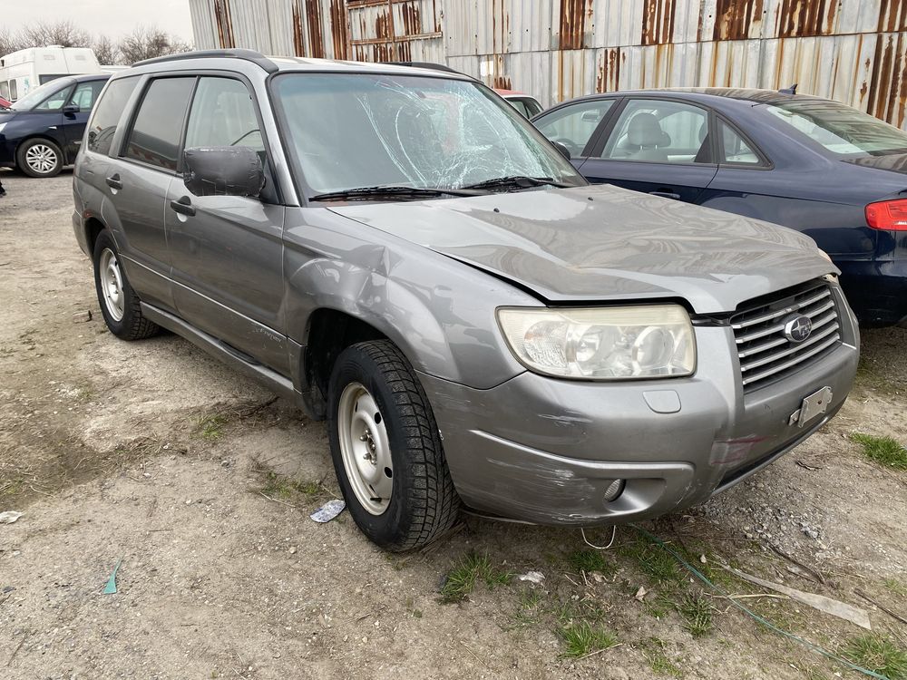 Subaru Forester 2.0 бензин на части 170 000 км.