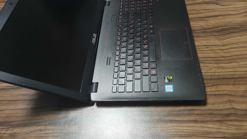 Геймърски лаптоп ASUS GL552VW i7-6700HQ, GTX 960M, 16GB RAM, 1256GB