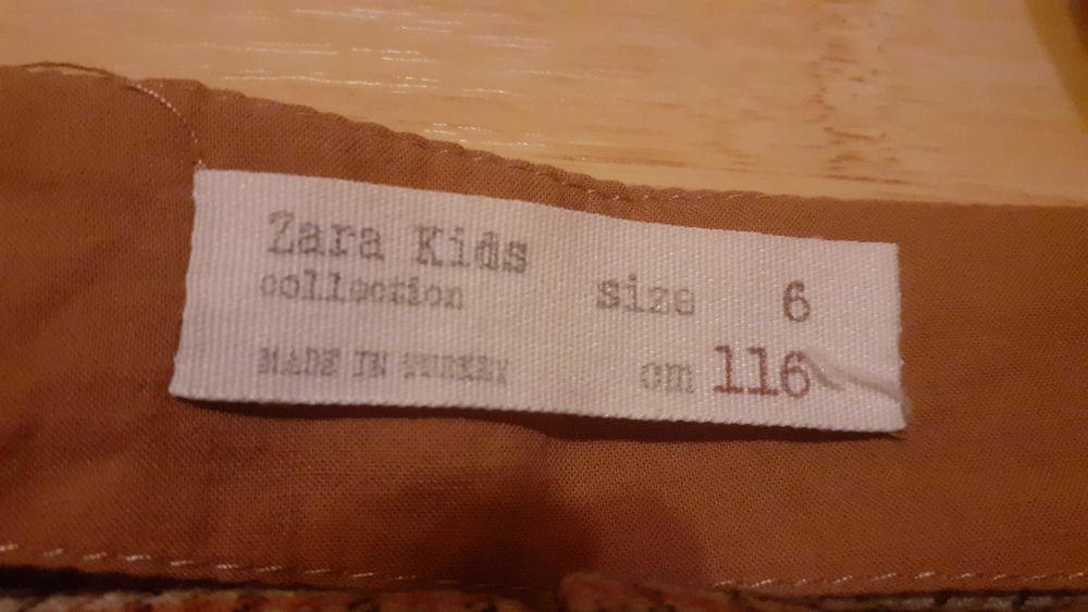 Sarafan Zara pentru scoala