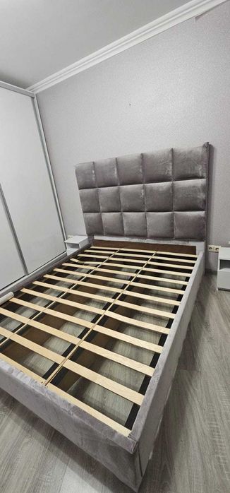 Кровать в спальню