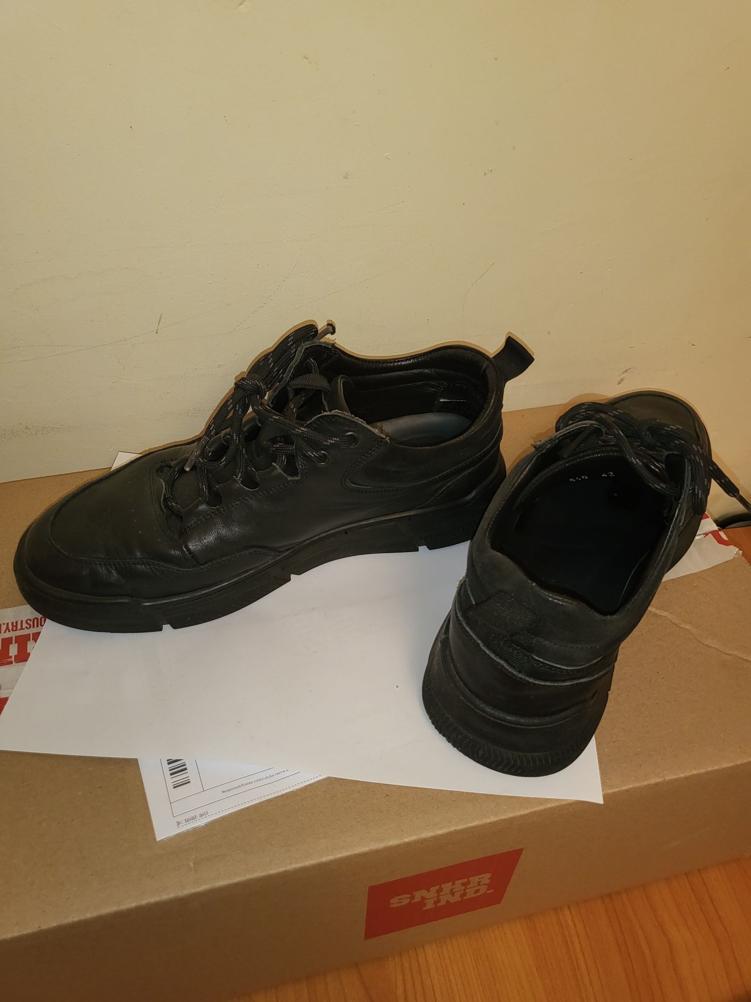Pantofi Otter piele eleganti