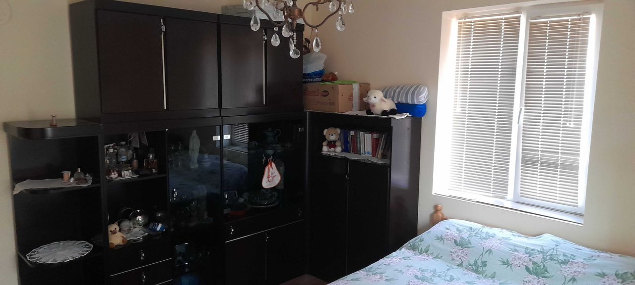 Продава се Тристаен апартамент в Варна, Колхозен пазар - 61 кв.м за 1968 €/кв.м - Снимка #11